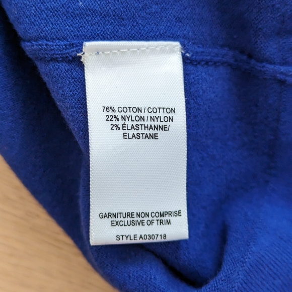 Sweater - Picture 5 of 6